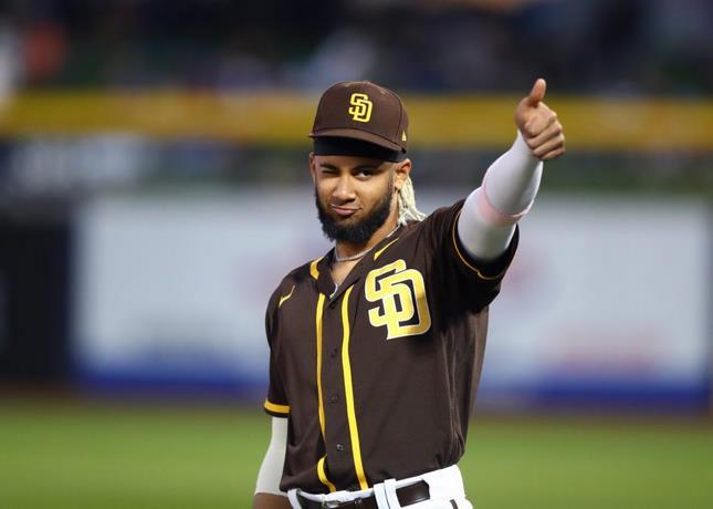 ¡EL BEISBOL DE GRANDES LIGAS ESTÁ DE REGRESO!
<a href="/ListinDiario/">LISTÍN DIARIO</a>