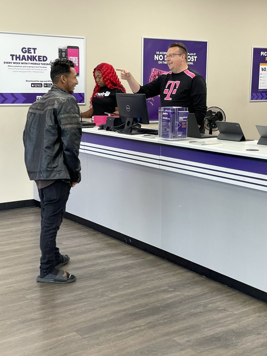 Amanda Bates tweet media