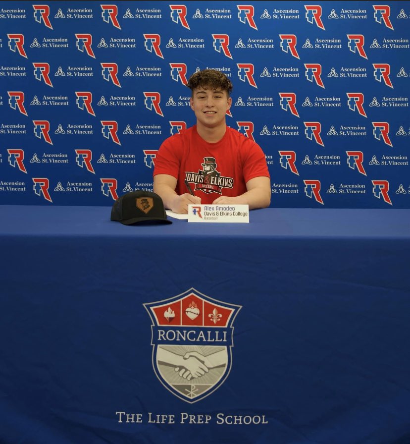 Congrats to <a href="/AlexAmodeo3/">Alex Amodeo</a> signing with <a href="/SenatorsBSB/">Davis & Elkins Baseball</a> the work doesn’t stop now. #GATA