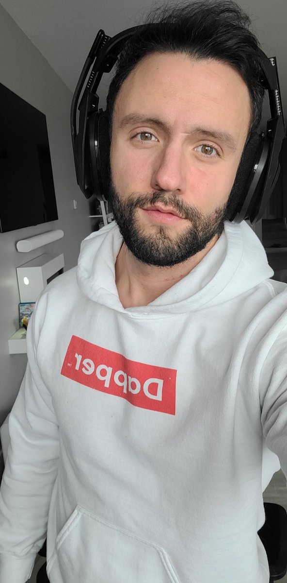 Do you follow me and dont know who I am?

Fix that, I'm semi alright at video games and I'll either care about your day or make you laugh BUT NOT BOTH

Twitch.tv/DanTheDapper