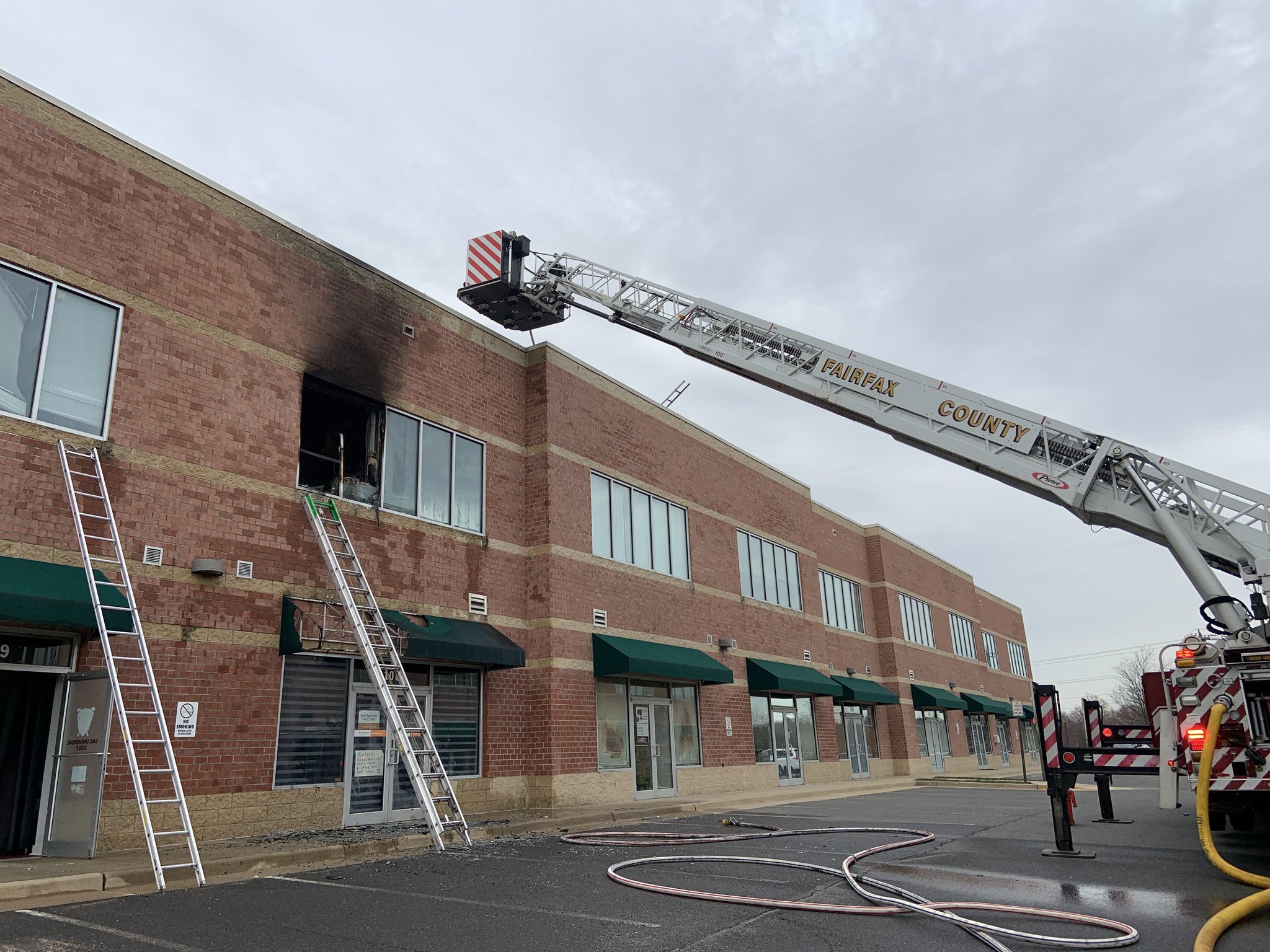 fairfax-county-fire-rescue-on-twitter-update-14600-block-of-lee