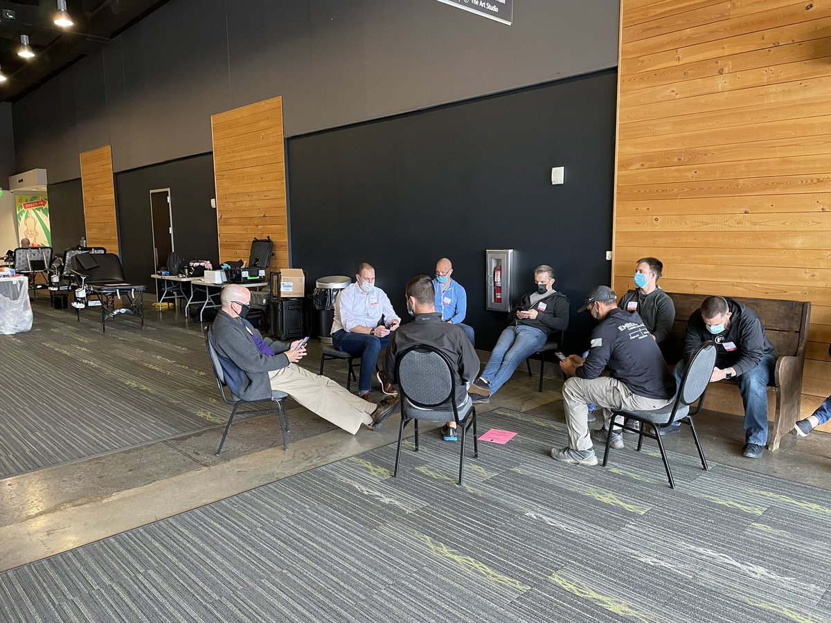 Men of <a href="/F3theFort/">F3 The Fort</a> rolling up sleeves for <a href="/RedCross/">American Red Cross</a>. <a href="/F3_ItalianJob/">Dustin Jordan</a> representing <a href="/F3Swt/">F3SWT</a> <a href="/darkhelmetF3/">Frank Schwartz</a> leading by example. <a href="/g_purve/">Garrett F3_Olaf ❄️</a> is gonna see if donating PowerRed is harder than <a href="/GrowRuck/">GrowRuck</a> #rt <a href="/jisenhour/">Justin Isenhour</a> seeing how fast he can pass out. <a href="/F3FreedToBleed/">F3FreedToBleed</a>