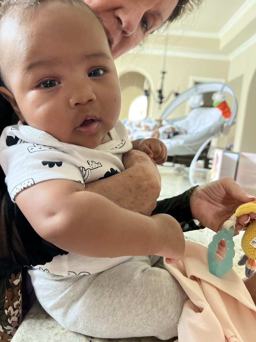 SWIMB3RL33_'s tweet photo. I can’t believe my baby boy is already 3 months. He brings so much love and light into my life. He makes me see how grateful I am for this life. https://t.co/wa8frUOykb