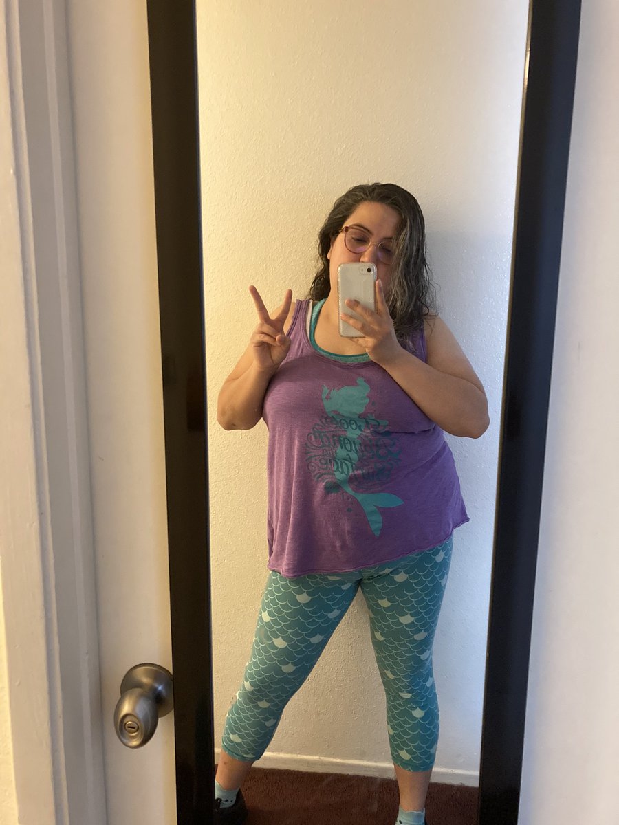 pearbeartv1's tweet photo. Tendré cuerpo de tamal dulce 🍓 pero tú no te lo estás comiendo. I may have a body that looks like a sweet tamale 🍍 but you ain’t eating this so…eeeeey. #autoestimaelevada #ingobernable #highselfesteem #littlemermaidfashion #torridfashion @torrid 🧜♀️💚💙💜 #thursdayselfie https://t.co/KlIm2DUsbB