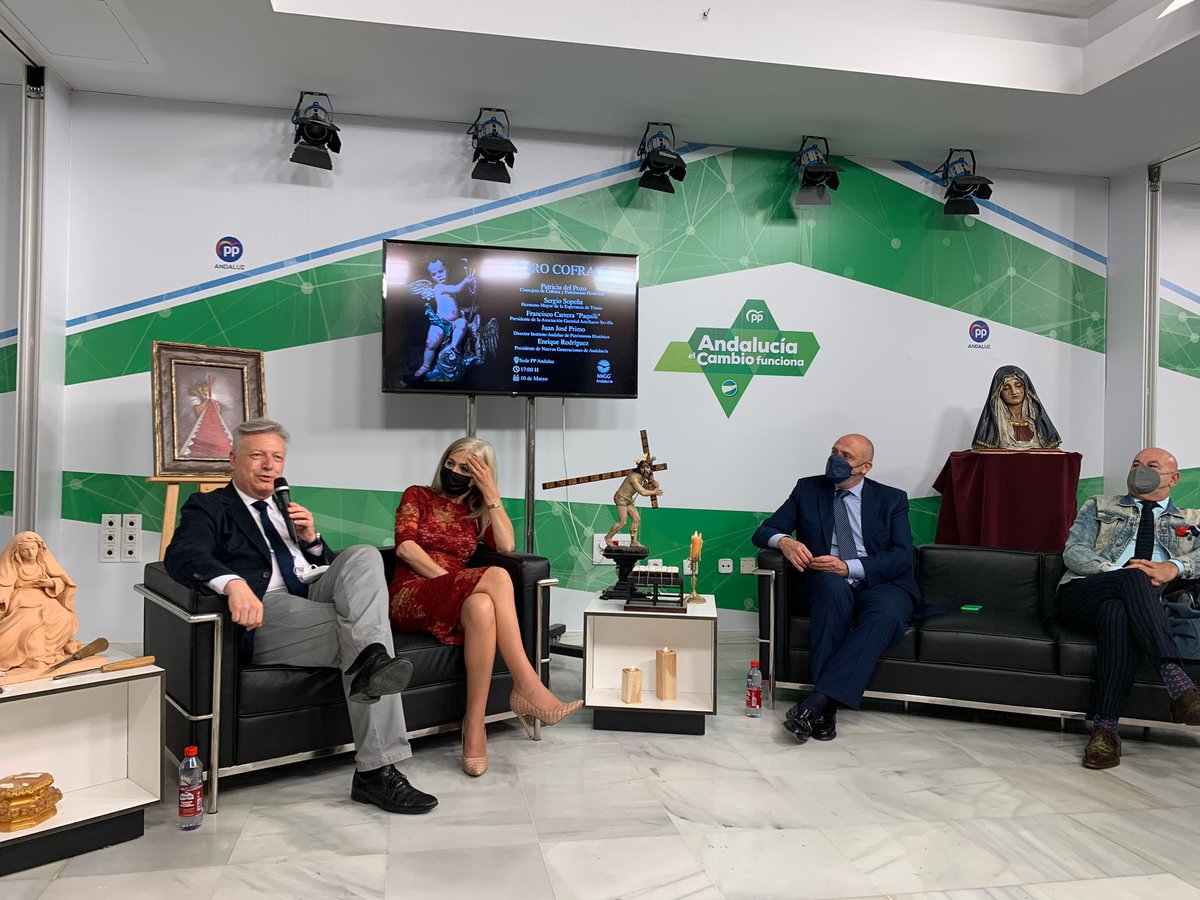 primojurado's tweet photo. Un honor participar en el Foro Cofrade @NNGGAndalucia con @Patricia_Pozo_ @paquili1 @sergiosopena @enriquerf89 @jcgarcia92 y un público excelente #ForoCofrade #SemanaSanta https://t.co/p6adZSM0oT