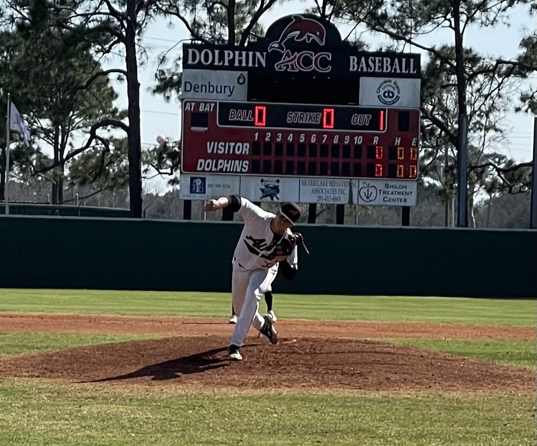 AlvinCollege's tweet photo. ACC baseball takes on South Suburban College today at Phillips Field #finsup https://t.co/zk7N2Bbztk