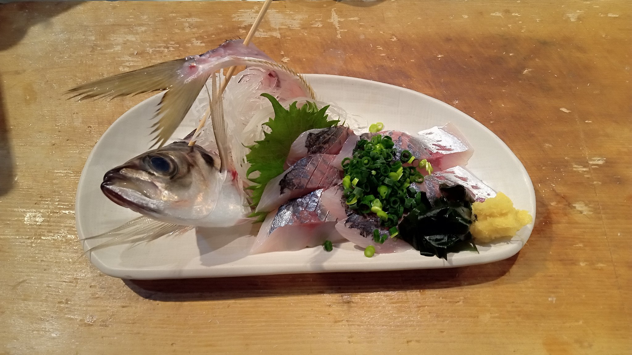 さかな湘南台 走水産あじ刺身と甘鯛唐揚げとほうぼう刺身と茹でたてアスパラです 湘南台東口 湘南台さかな 湘南台魚料理店 魚料理 T Co 2tk3lgkune Twitter