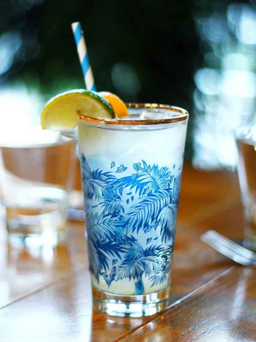 JPClarkes_'s tweet photo. The newest addition to our cocktail menu, our Elderflower Collins. A fresh taste of Spring paired with  gin, and a splash of lemon and lime.
Available every day from our cocktail menu.
#elderflower #elderflowercollins #cocktailsforspring #bunratty https://t.co/ZQ9DIKAuTd