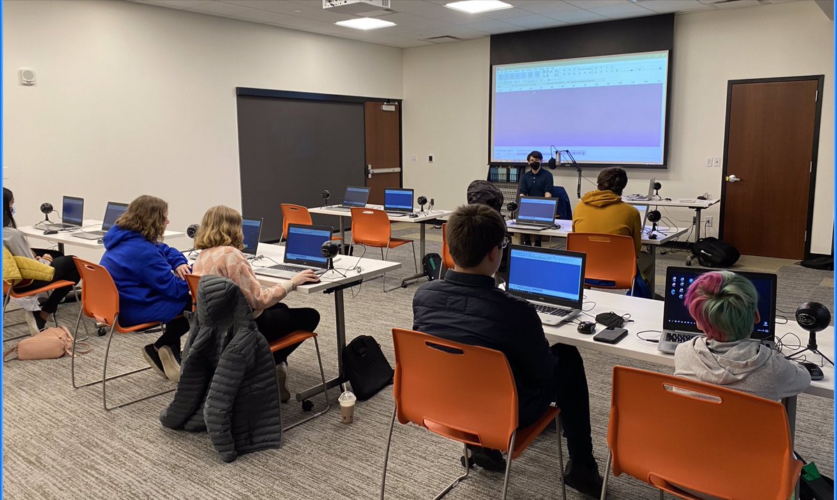 MonCoLibrary's tweet photo. #hearallaboutit Intro to #Podcasting at @TwpHolmdel Library in @Bellworks was fantastic! Everyone looking forward to Sesh#2! 
Subscribe to Library’s e-newsletter for upcoming events💥both virtual and in-person💥on https://t.co/6x6QKe6Oas 
#teenprograms #libraryteens https://t.co/v6c6te5Qt7