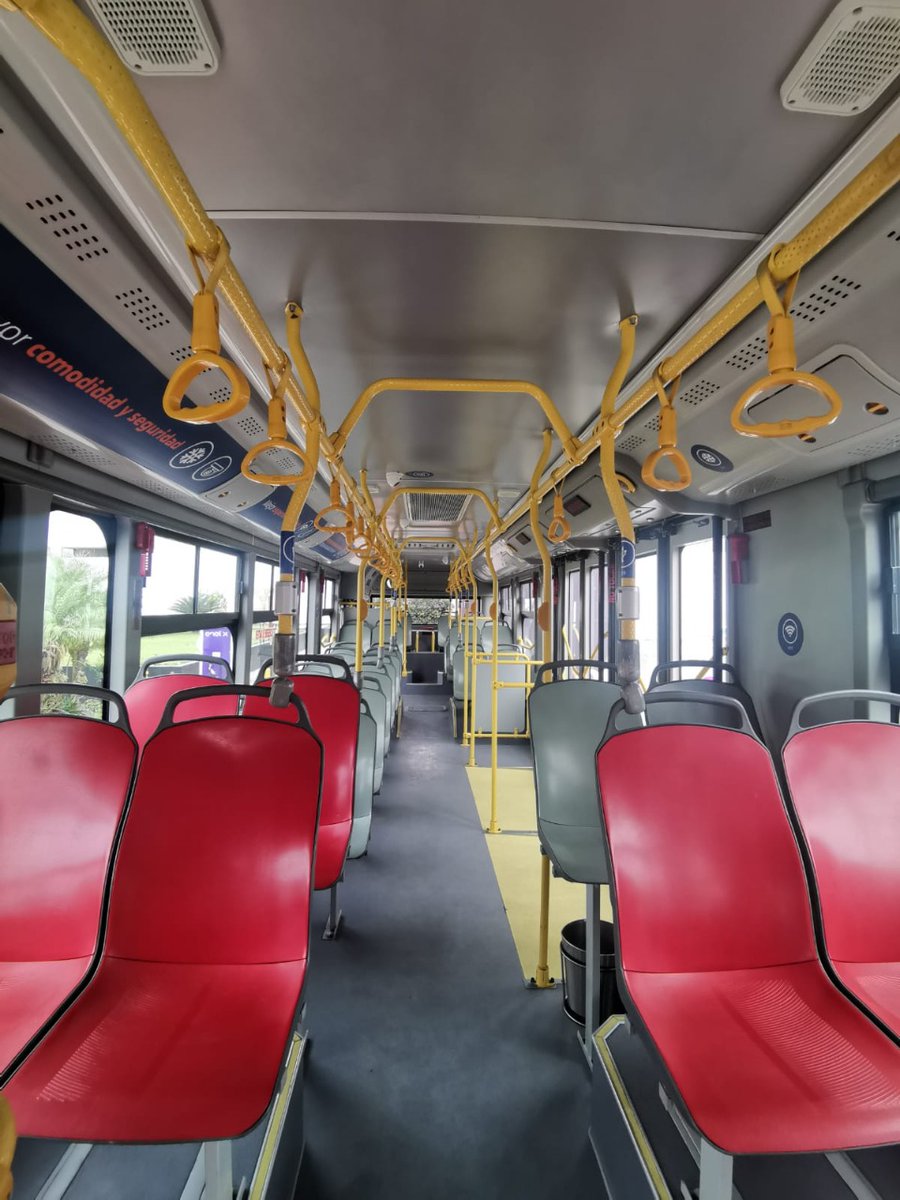 PluzEnergia's tweet photo. #Electromovilidad | Lima E-bus 🚌, es una iniciativa de Enel X que se suma a nuestros esfuerzos para contribuir a la transición energética⚡. Esta donación a la @ATU_GobPeru  reafirma nuestro compromiso, y nos acerca más al objetivo de construir un Perú más sostenible. https://t.co/ROXL2YTmVB
