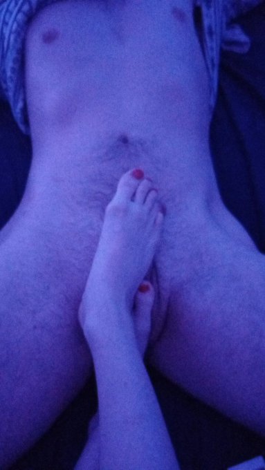 Bonne soir&eacute;e 😘  #foot #sex #pieds #sexy #hot #footfetısh https://t.co/ObfJHbIXQp<a href="/tag/foot"class="tags">#foot</a><a href="/tag/sex"class="tags">#sex</a><a href="/tag/pieds"class="tags">#pieds</a><a href="/tag/sexy"class="tags">#sexy</a><a href="/tag/hot"class="tags">#hot</a><a href="/tag/footfet%C4%B1sh"class="tags">#footfetısh</a>