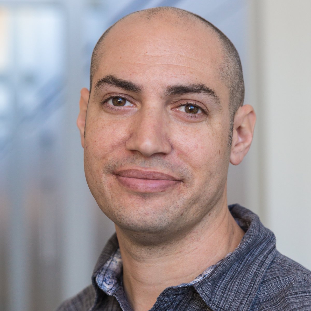 Our #UCMerced #ResearchWeek faculty profile for today is Dr. @psmaldino, a paradigmatically promiscuous scientist who builds and analyzes mathematical and agent-based models to understand the emergence and evolution of behavior.

smaldino.com