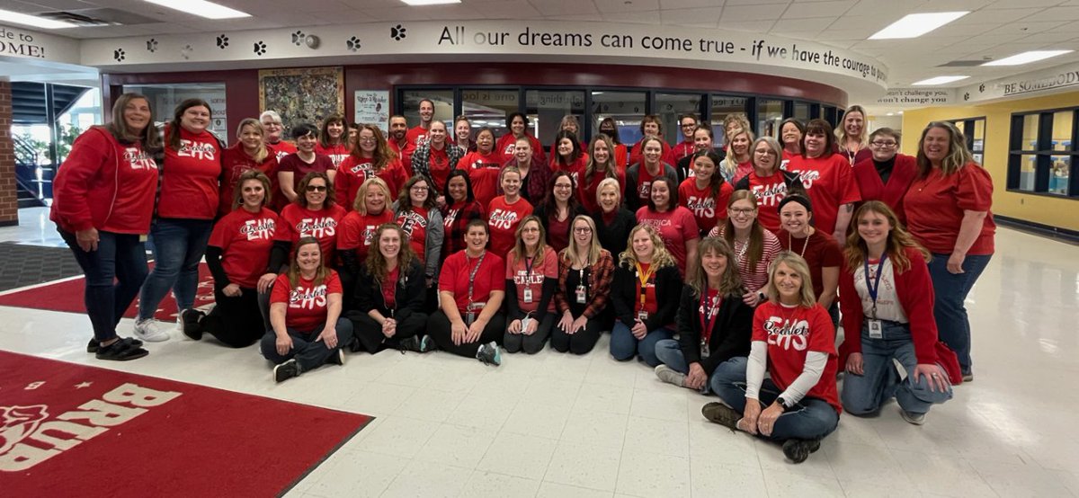BrubakerDMPS's tweet photo. Brubaker is #ScarletStrong ❤️🖤❤️🖤 https://t.co/R6BFtoqOnz
