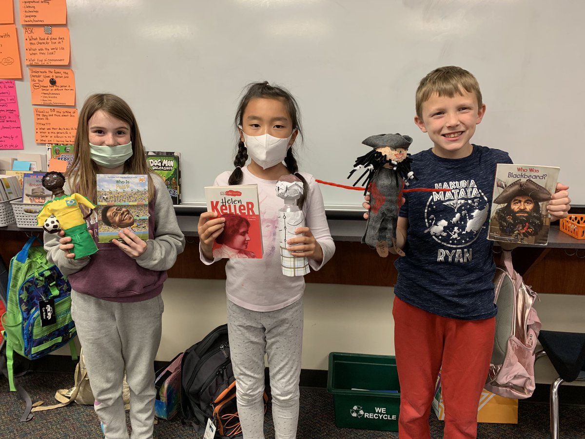 robynwhite09's tweet photo. Biography projects were a success 🤗 @DeretchinCISD https://t.co/zcj0IBKGZF