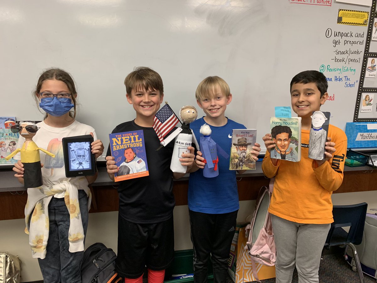 robynwhite09's tweet photo. Biography projects were a success 🤗 @DeretchinCISD https://t.co/zcj0IBKGZF