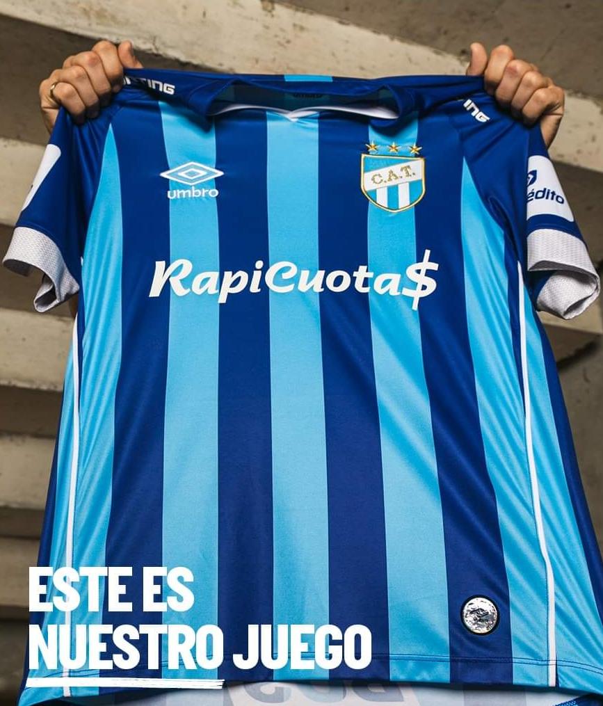 AtSomosTodos's tweet photo. [ Indumentaria ] 

Hoy el decano hizo la presentación en redes de la camiseta alternativa para este campeonato.

#AtleticoTucuman #umbro https://t.co/A8SVXgHKhZ