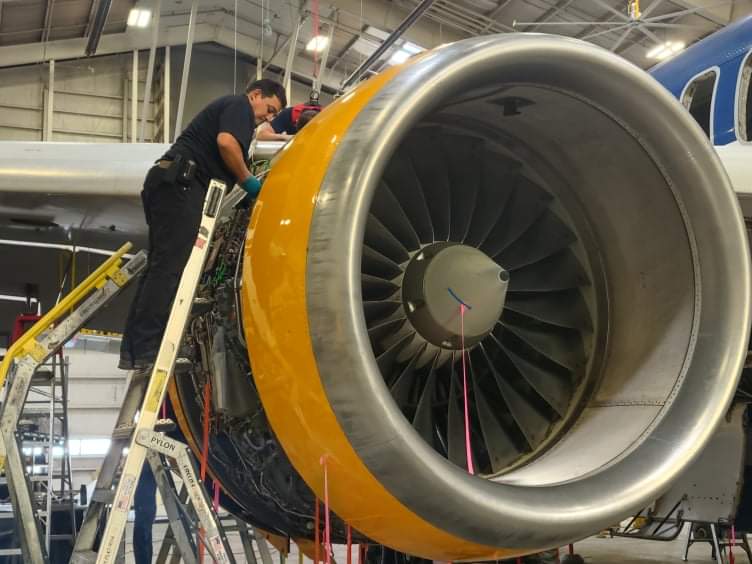Now boarding <a href="/MohawkCollege/">Mohawk College News</a> with <a href="/Churchill_HWDSB/">Sir Winston Churchill SS</a> <a href="/swc_guidance/">SWC_Guidance</a> What a great day to explore a career in Aviation! Thank you @KfAero!!