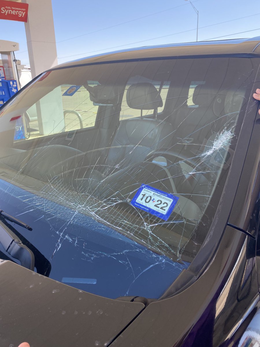 Early in the trip, a rogue road sign obliterated our windshield. Today, we got a new windshield. Shout out to ⁦<a href="/HoraceMann/">Horace Mann</a>⁩ who patiently worked through each zip code of our trip to find an appointment that would work with our itinerary. #grandcanyonspringbreak