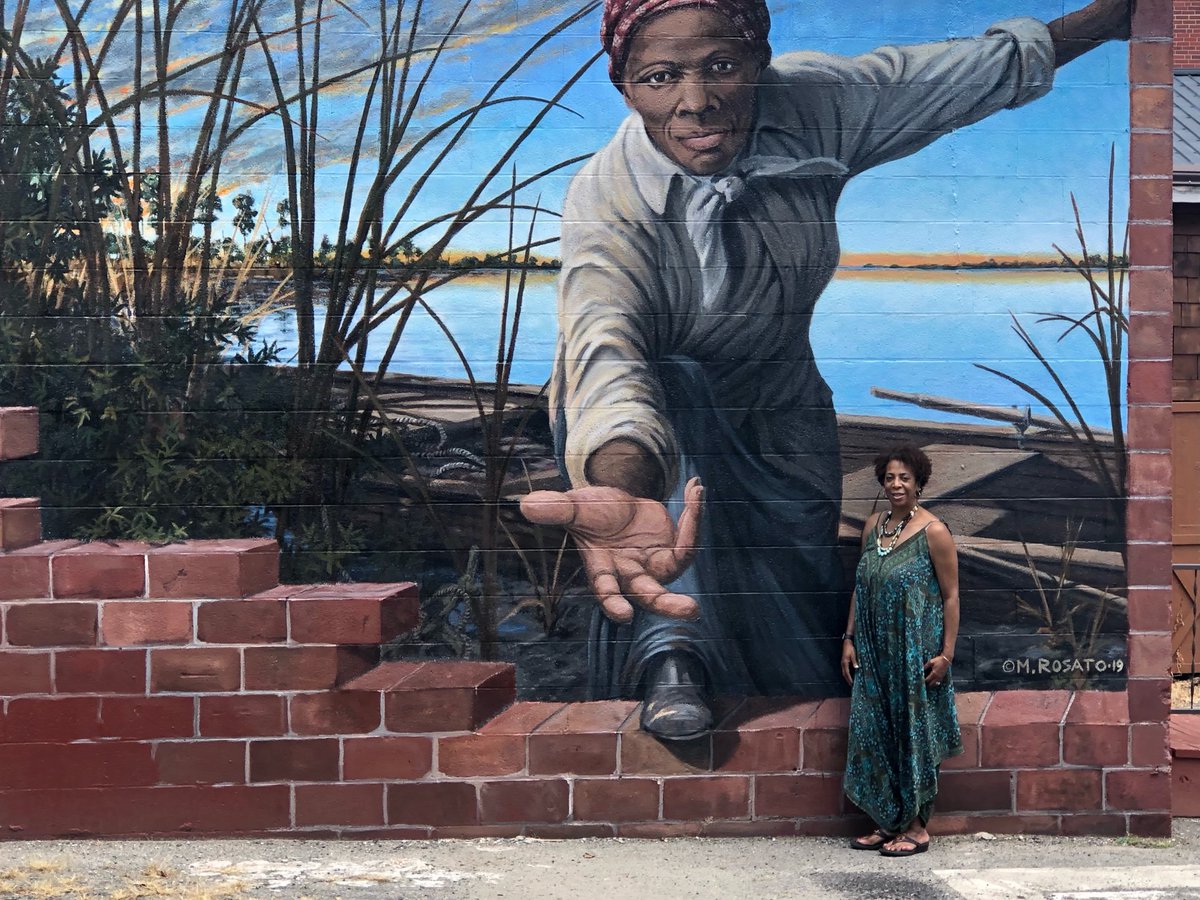 forwardwlf's tweet photo. “…and I prayed to God to make me strong and able to fight, and that’s what I always prayed for ever since.” —Harriet Tubman
  
During The Naked Truth we celebrate the 200th year anniversary of the life of Harriet Tubman.

#200YRS
#HarrietTubman 🤎💜 https://t.co/ls463hemiy