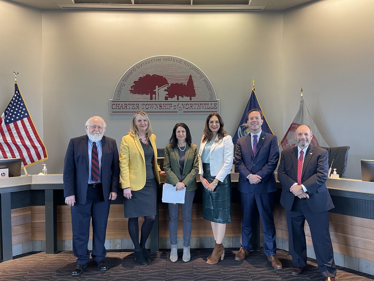 MIAttyGen's tweet photo. Following more than a year of negotiations, @MIAttyGen @dananessel &amp; @MichiganEGLE Director Liesl Clark are announcing a successful settlement agreement with the owner &amp; operator of the Arbor Hills Landfill in Salem Township.

RELEASE: https://t.co/ILay9LkXgs https://t.co/0LQevvgv3o