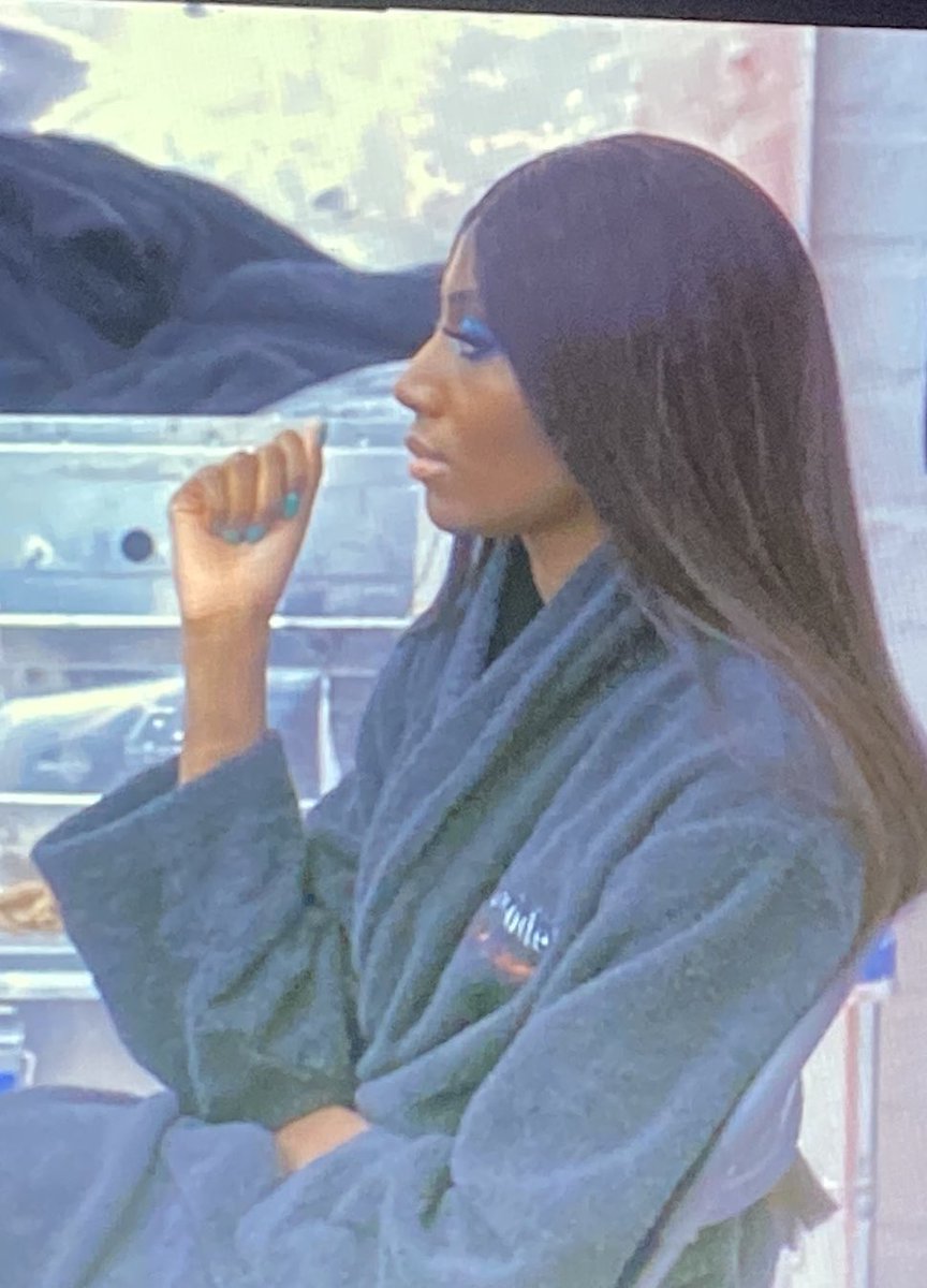 lk20300609's tweet photo. Jasmin gewinnt für diese Folge definitiv den Preis der unsympathischsten Person #GNTM https://t.co/G8TCJA8hLA