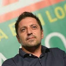 YouTvrs's tweet photo. Politica in lutto, addio a Daniele Tagliolini: aveva 44 anni - https://t.co/mN6soR9xAL
#44Anni #DanoeleTagliolini #Peglio #Pesaro https://t.co/IG8x49SoAO