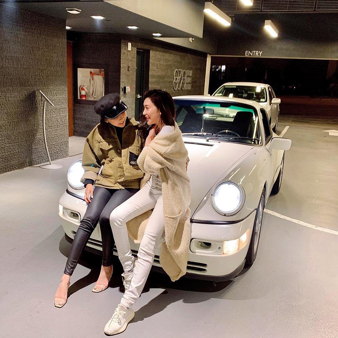 SummerBreeze655's tweet photo. Stay away from the market tell us where we're going, friends $btc $eth https://t.co/tsXVFqk4Zo