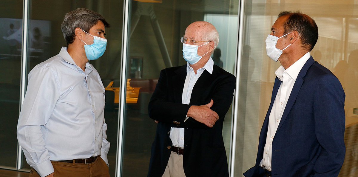 OmarGutierrezOk's tweet photo. Esta tarde, recorrí las nuevas oficinas de @GrupoTechint en la ciudad de Neuquén, junto a su presidente Paolo Rocca y al CEO de Tecpetrol, Ricardo Markous. https://t.co/oRbKT236pC