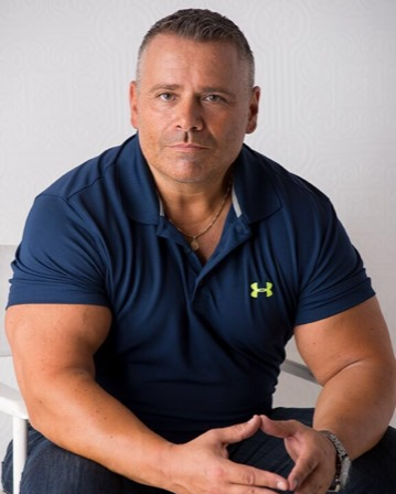 Meet Shayne McGowan an exceptional keynote speaker. Shayne is a certified mental game coach and believes that everyone of us, no matter what our profession is or our goals are can benefit from having a positive mindset &amp; high confidence in our daily lives. emjmarketing.com