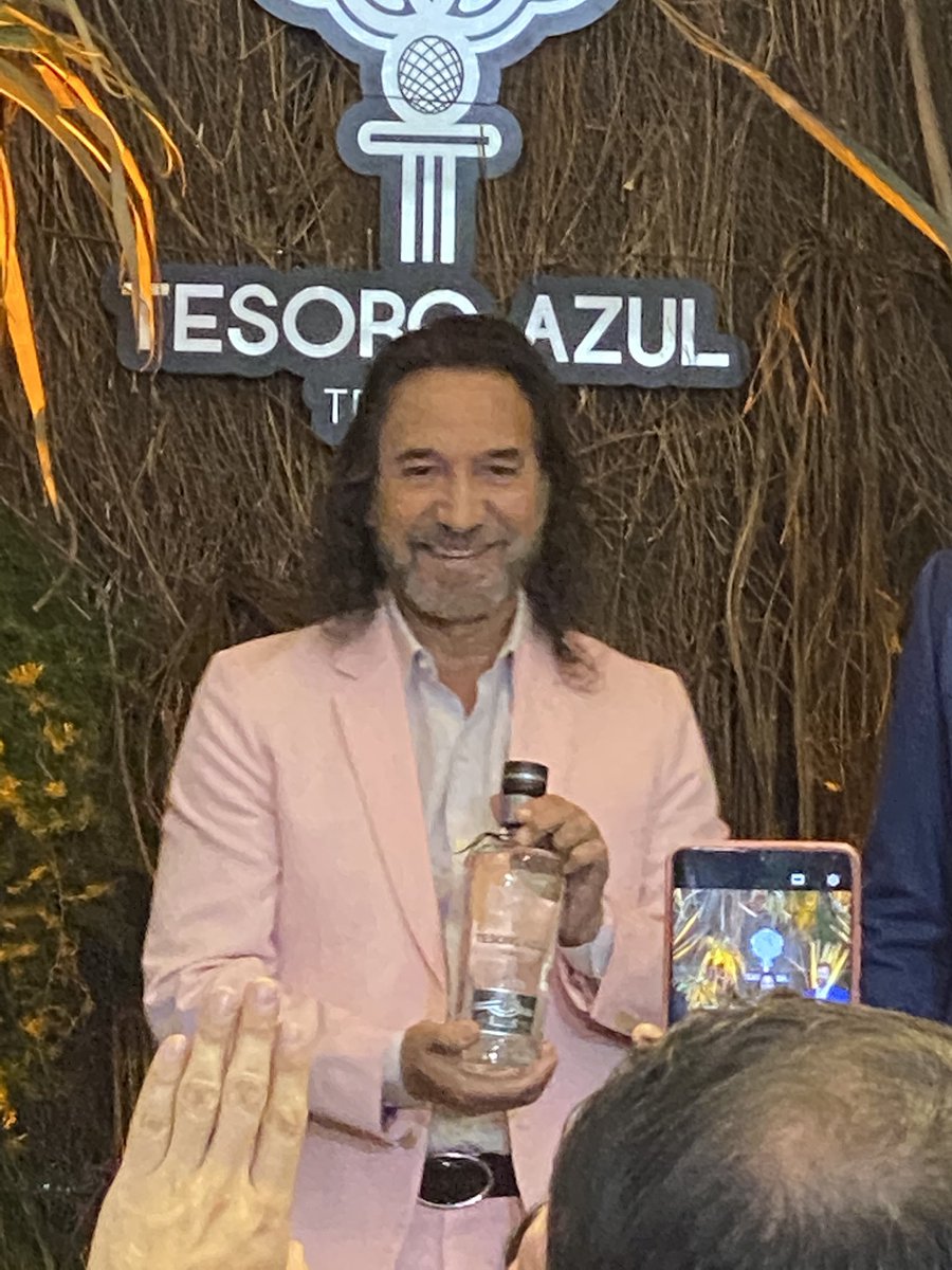 Presentación del Tequila “Tesoro Azul” de Marco A. Solís