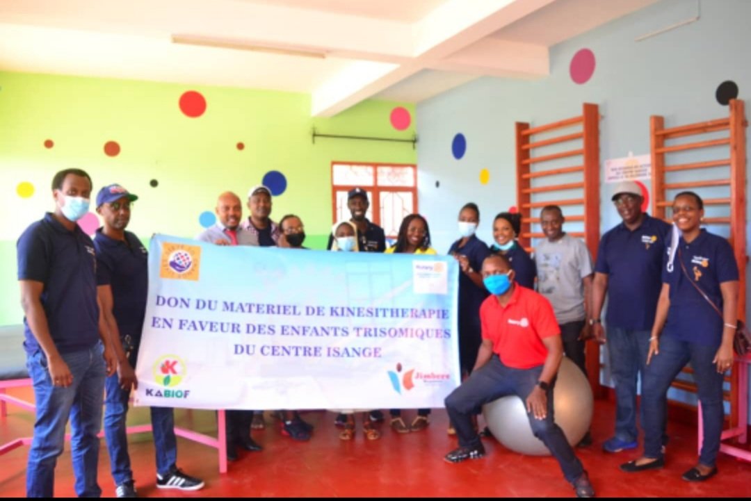 ClubInyange's tweet photo. Action de réhabilitation du centre Isange de Kanyosha. Une action phare pour notre Club Rotary Bujumbura Inyange.
.
.
.
#RCBI https://t.co/E6uXnOYP97