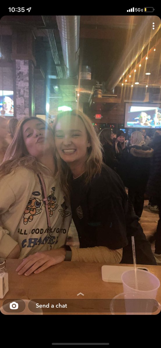 tayiscrayyy's tweet photo. #BestBarSallys https://t.co/Oo9moxIDOq