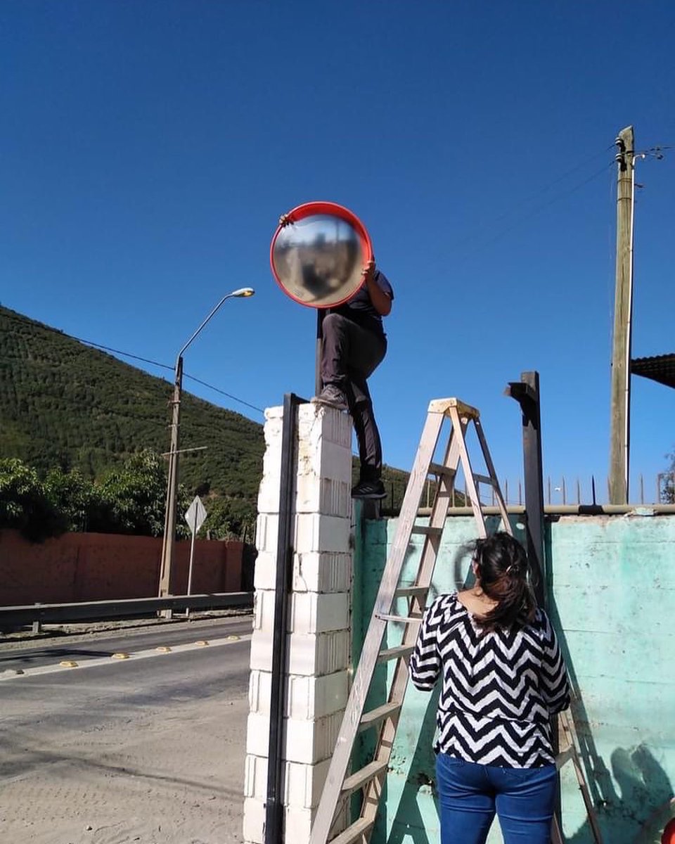 AjiEscuela's tweet photo. #Hijuelas #infoaji #ajiavanza #hijuelasavanza gracias x la #gestión #CGPA @Ajiescuela a Felipe Valencia  #apoderado por #traer e #instalar el nuevo #espejo que no estaba no operativo por daños. #Infinitas #gracias y #ahora #todos a #cuidarlo.
#todosunidosenunasolaalma #AlmaAji https://t.co/6A2aN6N7eB