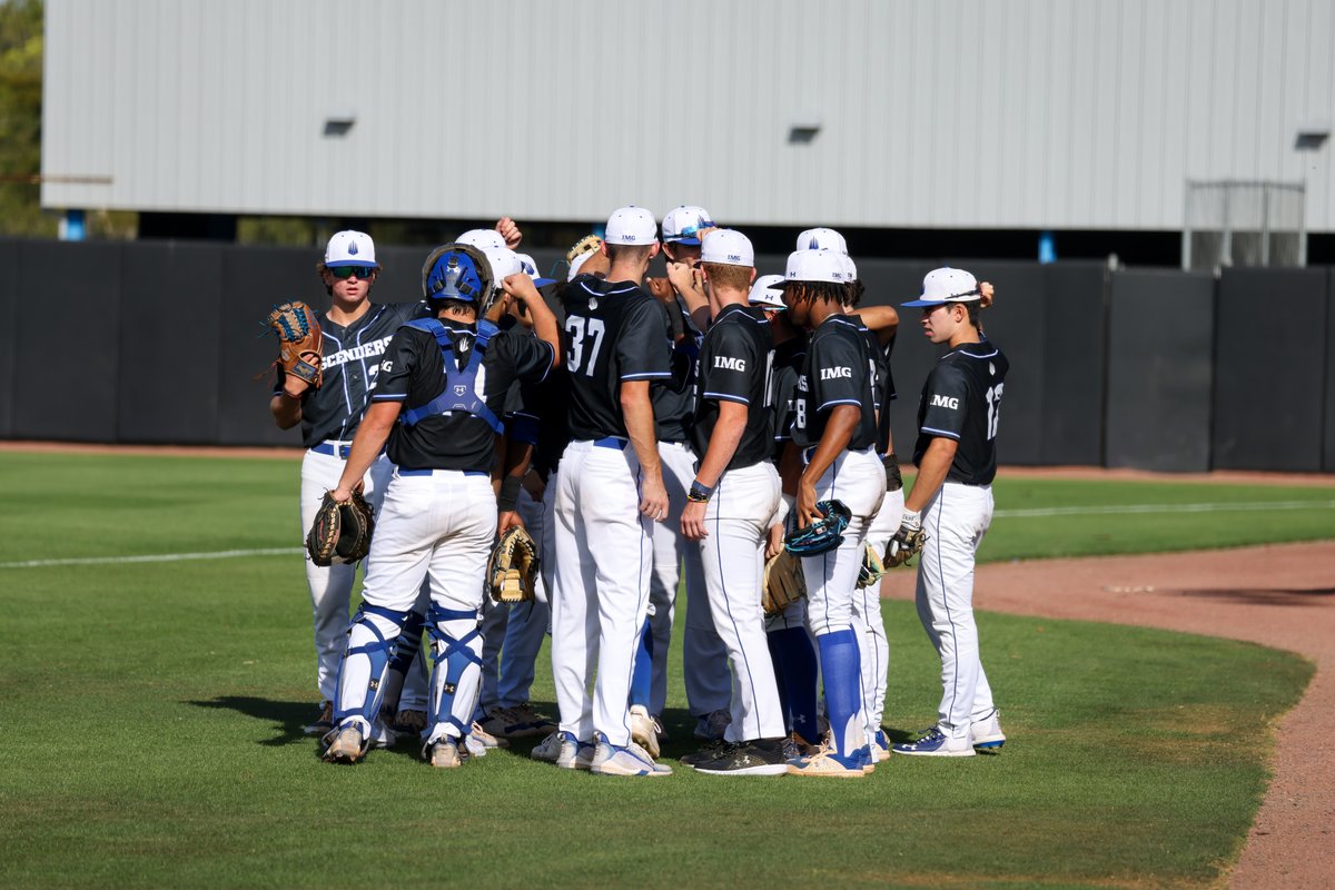 IMGABaseball's tweet photo. All in this together. https://t.co/087rdaUnzQ