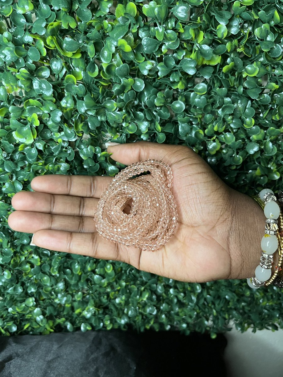 Rueebby's tweet image. Waistbeads. Waistbeads. waistbeads. come get your waistbeads!! #springfest2k22 is coming up !! Yall need to purchase yours waistbeads before they sell out !!! Y’all can’t be on the beach with a bare waist!! Im not going for it this year! COME GET THEM!!😭 #PVAMU