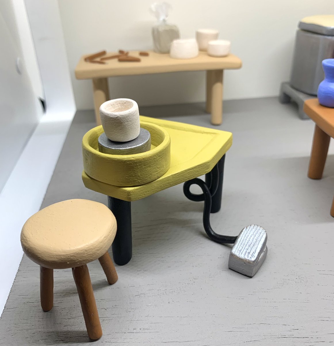 LoRunCeramics tweet media