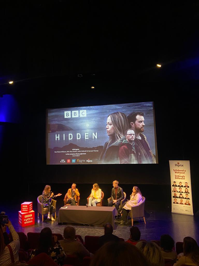 BBCWalesPress's tweet photo. Diolch to the brilliant panel @Reese_Williams @SionAlunDavies @JustinMelluish and host @LisaGwilym. A fantastic evening @_GALERI_ to launch #BBCHidden for @BBCWales and #BBCFour https://t.co/7tPbqNg7kA