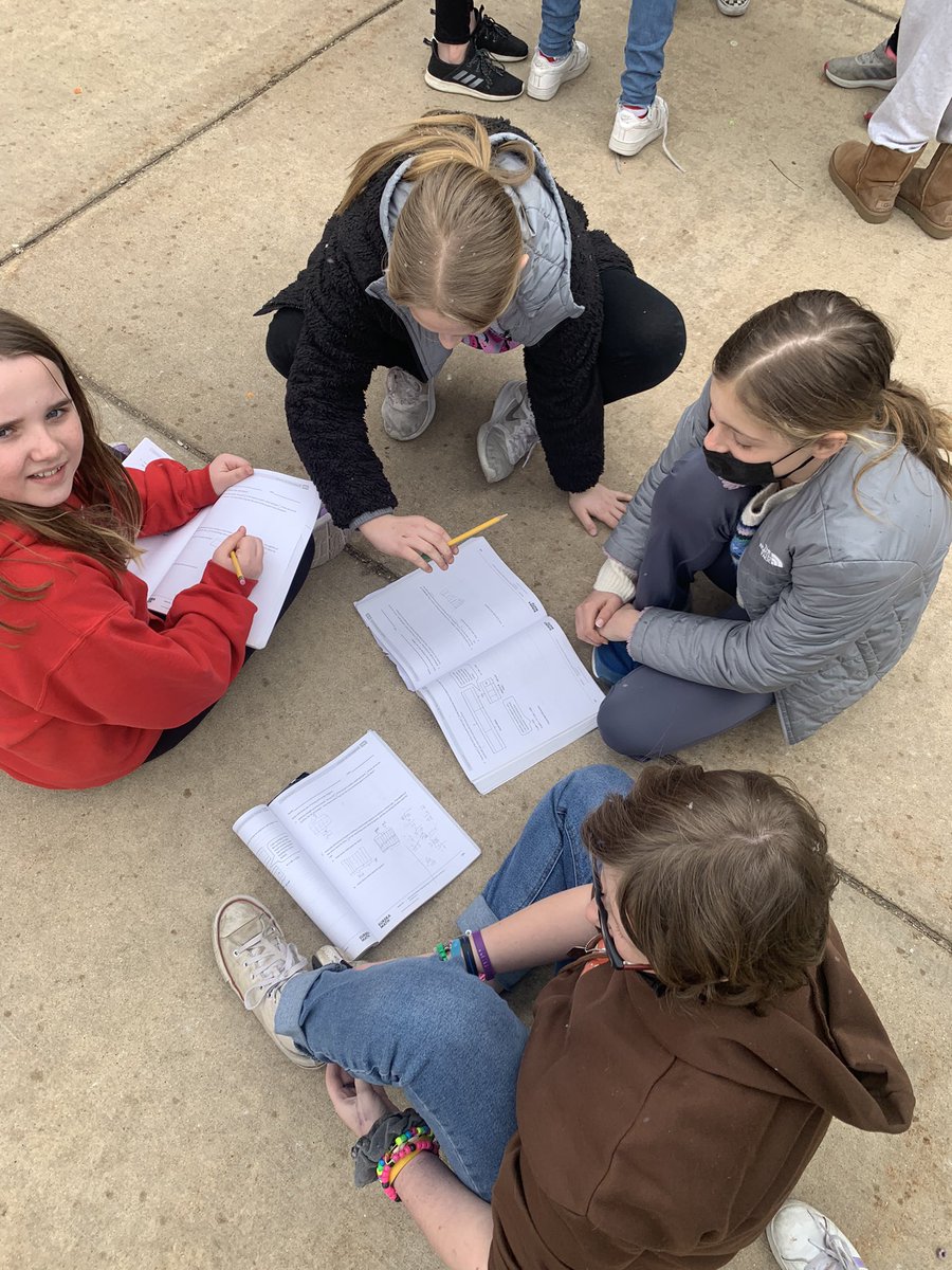 TechTrish's tweet photo. Catching SNโ๏ธWFLAKES! And some Ss started a Homework Club today. #157cMarch #WeAreChelsea https://t.co/ex0ji99Wb3