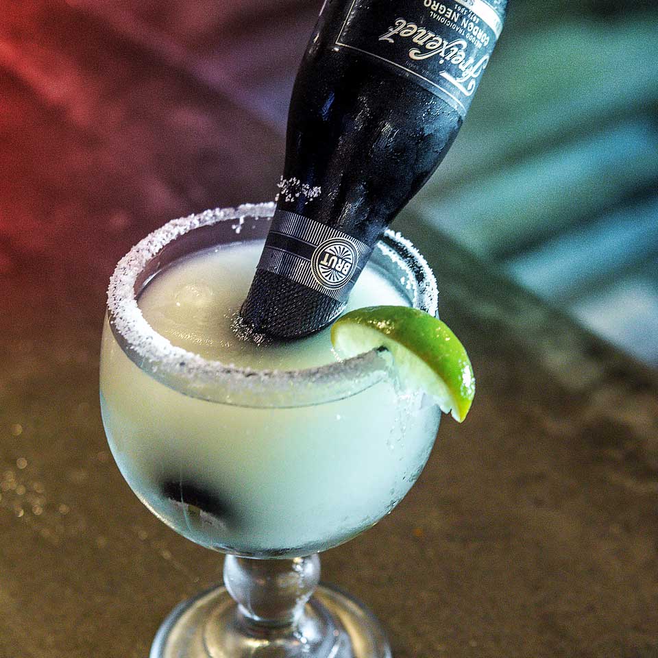 LaFiestaTX's tweet photo. Get your to-go margarita, what're you waiting for!? 🍹

#WacoTX | #WacoFood | #WacoRestaurants | #KnowWaco https://t.co/dffXefY37Z