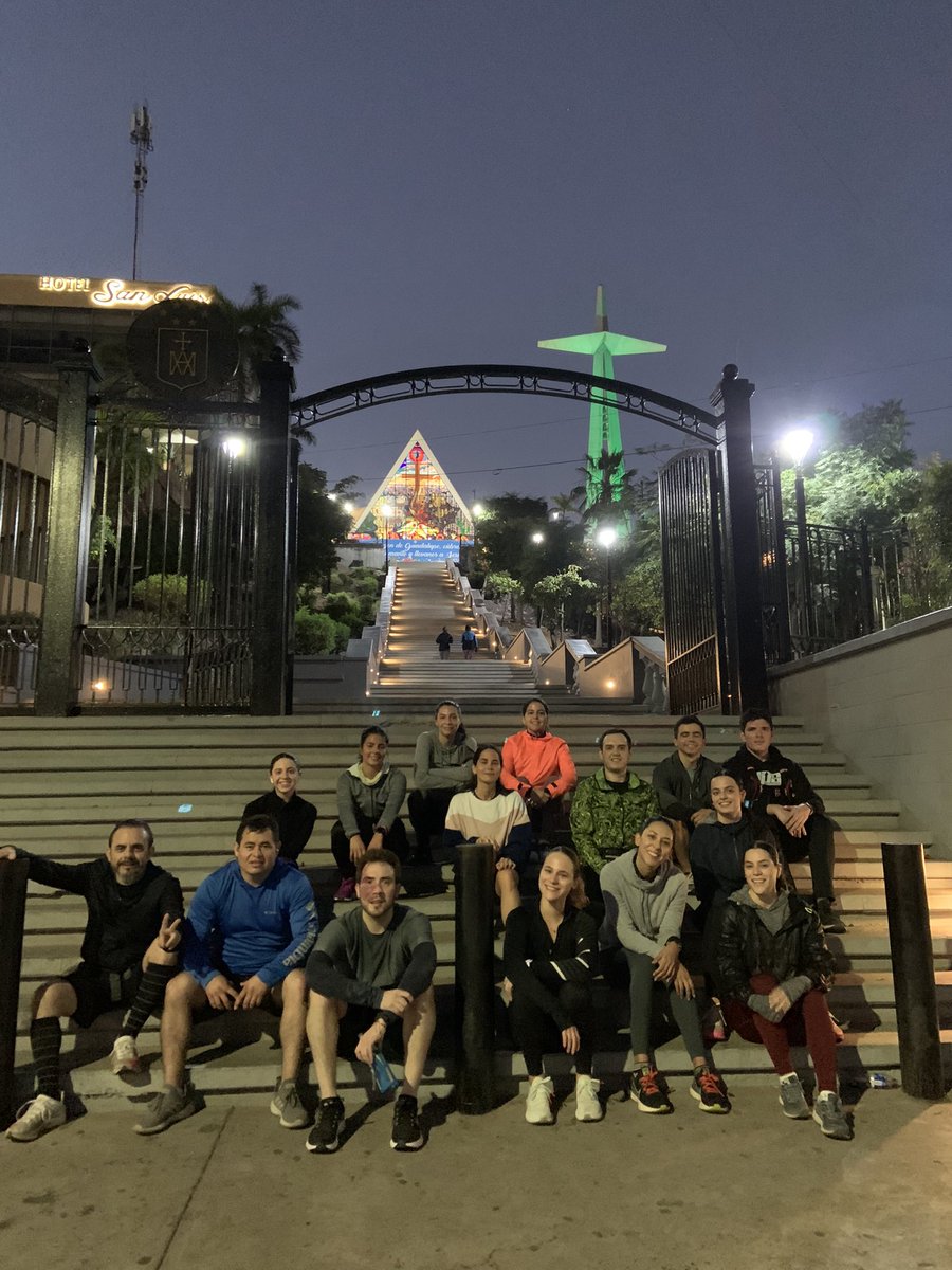 hpsteam1's tweet image. El compromiso es contigo mismo, pero en equipo, es más motivante. #hpsteam