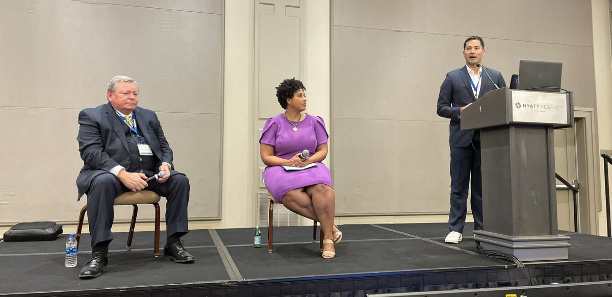 kirby310's tweet image. Learning from the best! @tomdelapp and @lesleybruinton sharing their wisdom at #CalSPRA2022