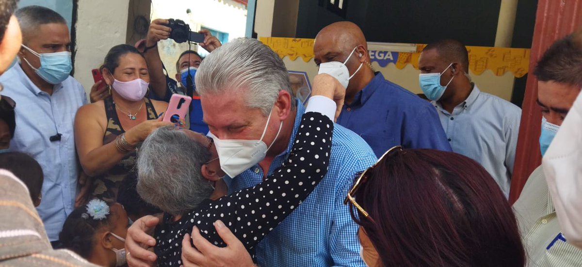 Qué alegría volver a Regla y comprobar cuánto de bueno y esperanzador allí se hace. Gracias a su pueblo por el cariño de siempre. Su entusiasmo y deseos de salir adelante renuevan nuestro compromiso con la Revolución que fundaron Fidel y Raúl. #CubaVive