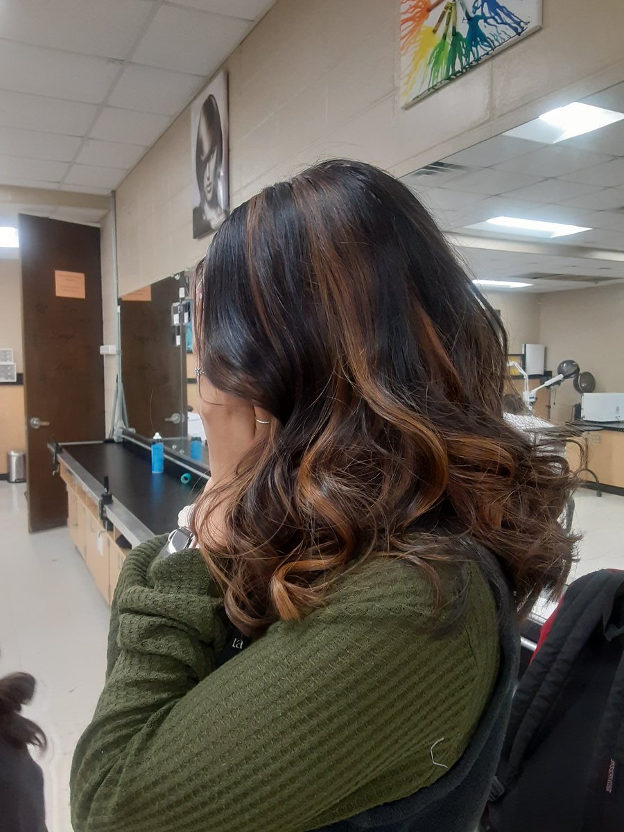 TigerStyleCHS1's tweet photo. #balayage
@TigerStyleCHS1 ,@CTEConroe https://t.co/vUjaFwRDh9