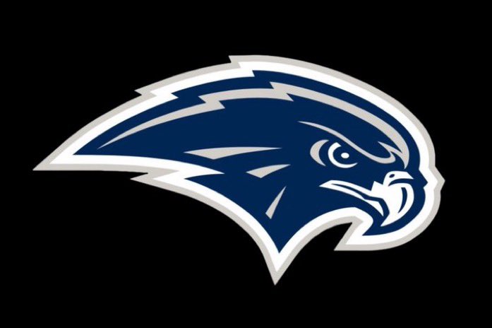 MalikRoper5's tweet photo. After a long talk with @CoachCrafts I Am Blessed to say I have received an offer from @GilaRiverHawks ⚪️🔵
@BaylockDeshon https://t.co/1ggQWvsPAA