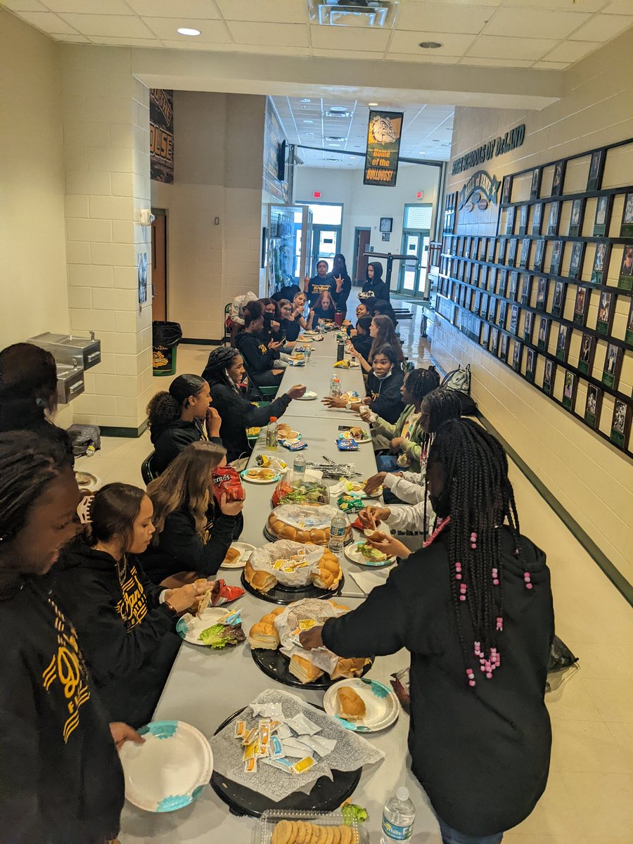 DelandFlag's tweet photo. A little team bonding before spring break. This is hands down one of the funnest group of kids I've ever coached. 💚💛 https://t.co/TV94iK9lx6