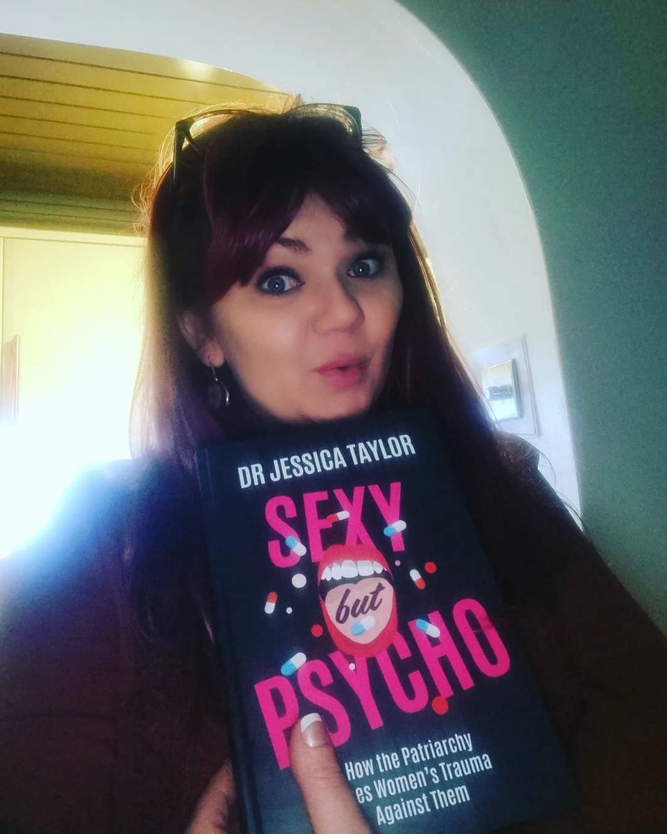 LisaConnolly82's tweet photo. It's arrived! Released and delivered today!! Can't wait to finally meet @DrJessTaylor in person on Sunday 🙌🙌 And hopefully get this signed 🙌🙌 https://t.co/iAcCP8QFCA