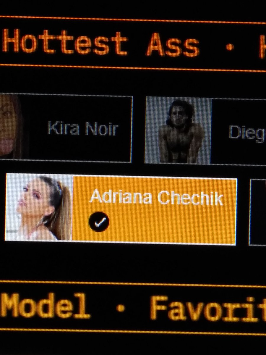 I vote for 🇺🇸 @adrianachechik  for @Pornhub 