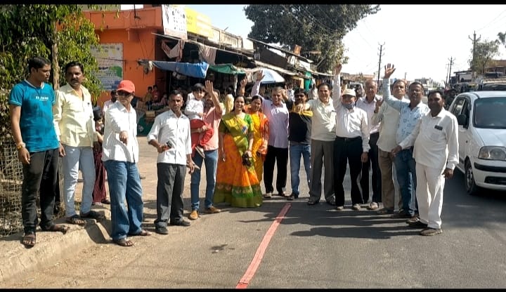 SunilBhatt111's tweet photo. महाराज @myogiadityanath जी आपको भी बधाई। उत्तर प्रदेश से नहीं है वोट नही दे सके लेकिन आज खुशी तो।मना सके और  यकीन है की पूरे भारत में
ऐसा ही माहौल होगा
आज ऐसा लगा जैसे आप नहीं हम जीते हैं
 भगवान आपको लंबी आयु दे। https://t.co/6D8cUEvDVo