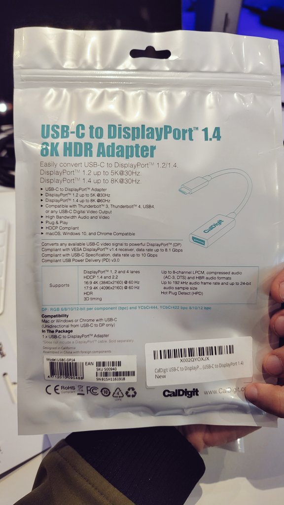 m1maxprocinema's tweet photo. 4 New 6.5' Thunderbolt4 cables came in from @CalDigit for @Apple #m1max 16inch dual 4k monitors and my thunderbolt ssds. I got the displayport adaptors just in case I take the laptop somewhere to plug in and all they have is displayport. May opt in to get the hdmi ones as well! https://t.co/CnGSfdlE5T