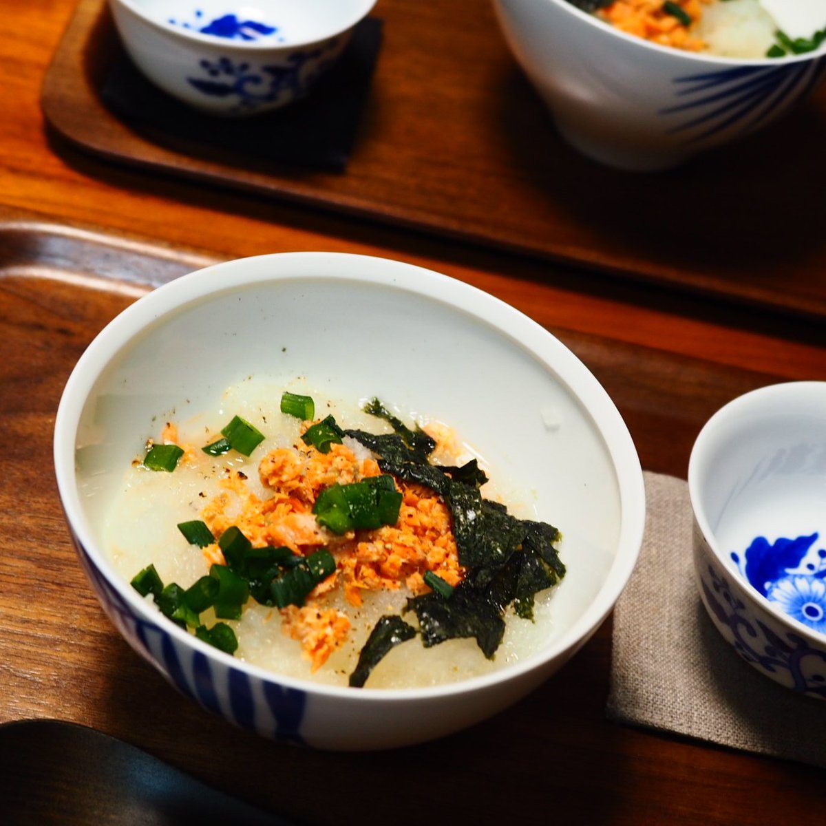 番外編ショートは玖太郎が夜食を作る話。話中のアレはリアルだとこんな感じです(資料撮るために何度も食べた)私はわさびがっつり効かせるのが好み。 